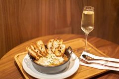 星巴克国内首家“意大利餐厅”亮相上海,长啥样儿?